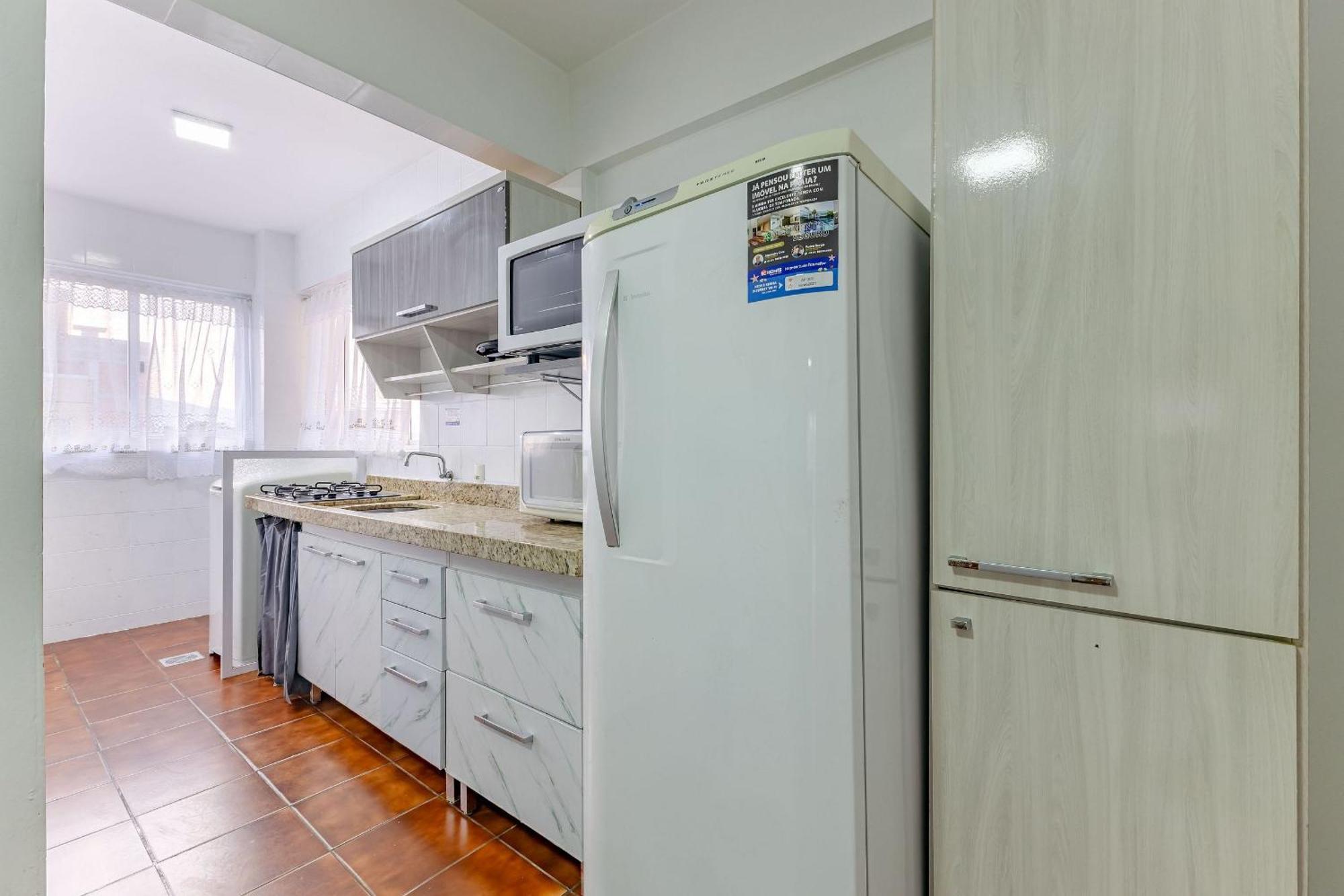 A 50m Da De Apartamento Bombinhas